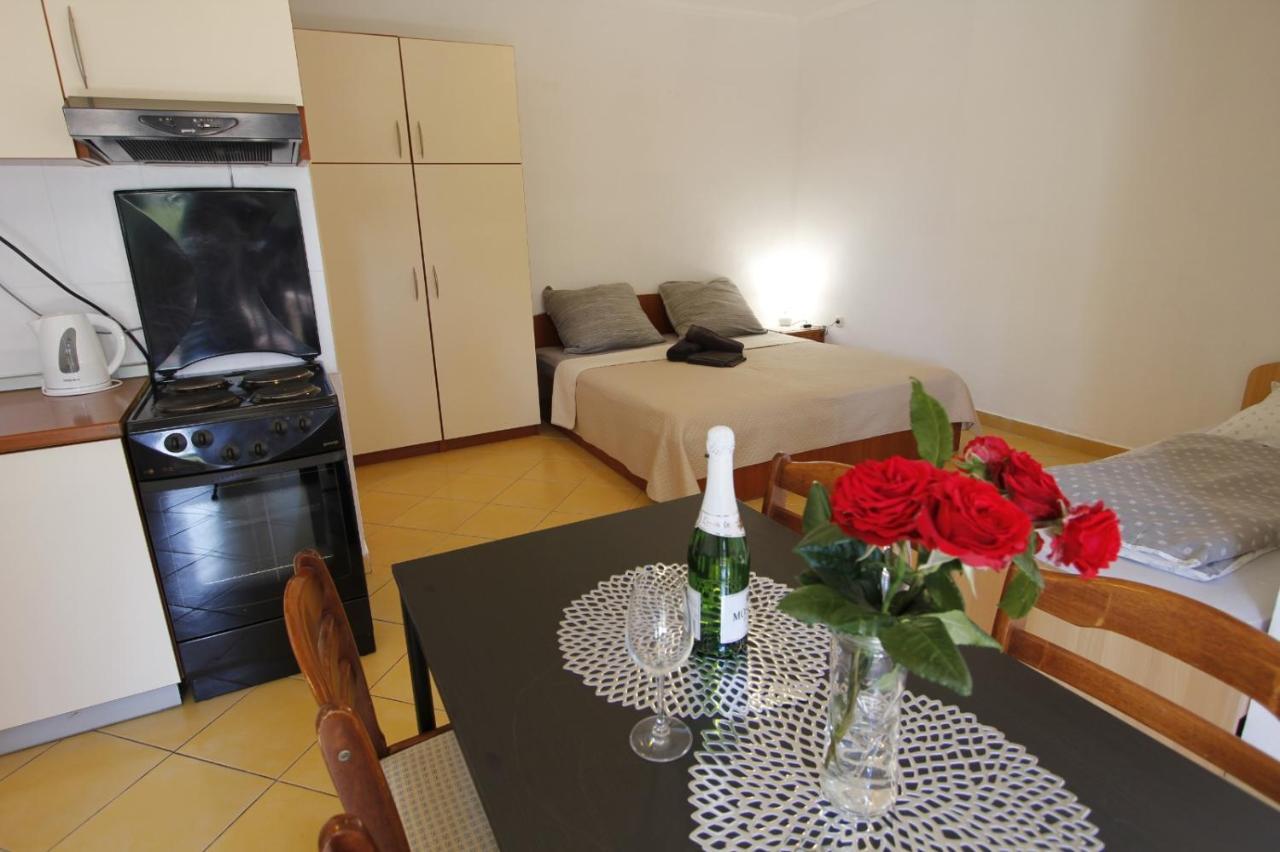 Apartmani Nika 比比涅 外观 照片