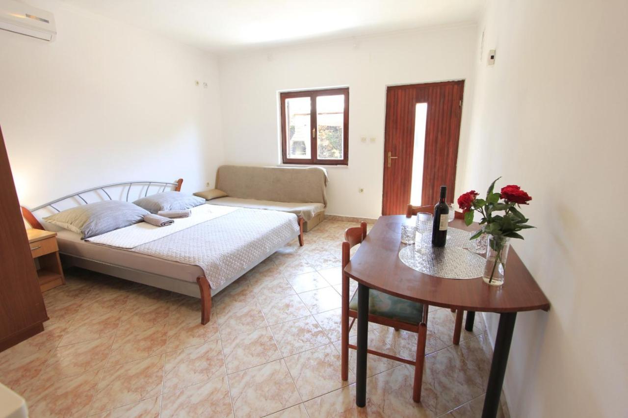 Apartmani Nika 比比涅 外观 照片
