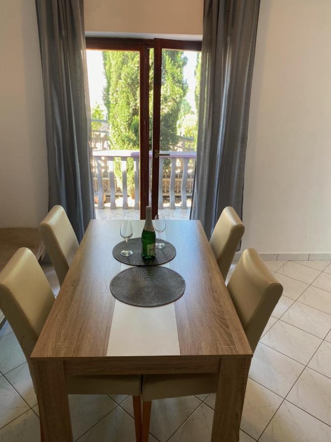 Apartmani Nika 比比涅 外观 照片